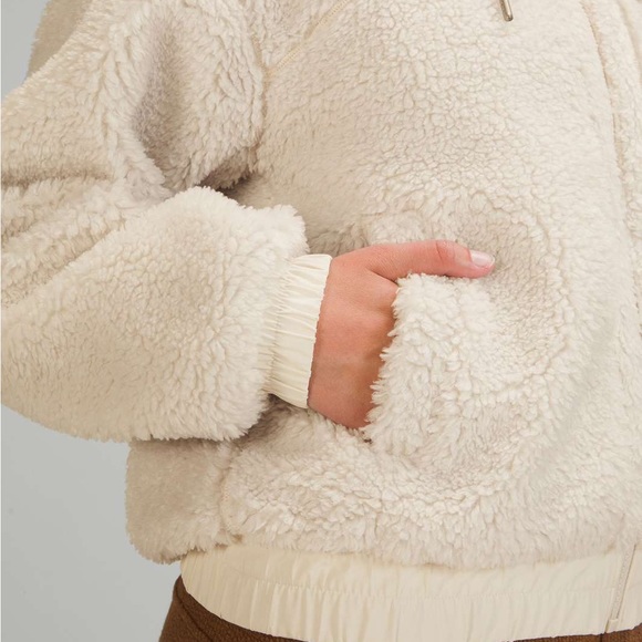 Lululemon Reversible Sherpa Jacket - Picture 5 of 5